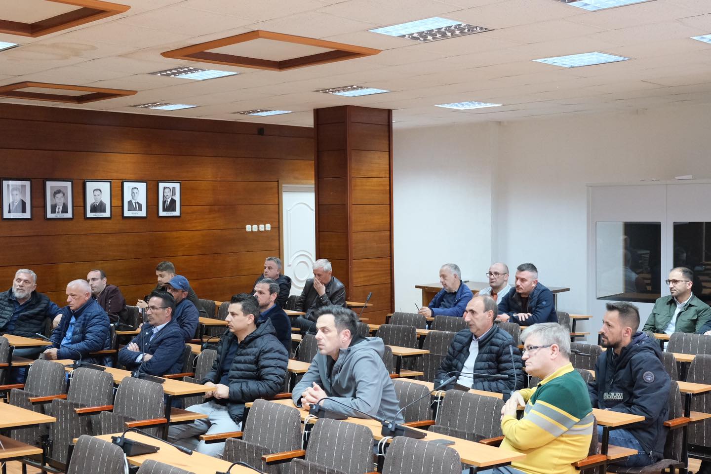 Komuna e Gostivarit në takim me firmat projektuese të Gostivarit, diskutohen planet detale urbanistike